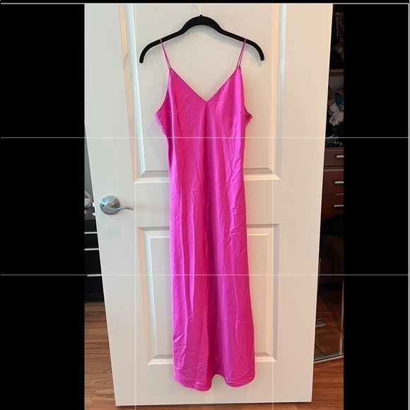 o.p.t. Dona Dress - Picture 4 of 16